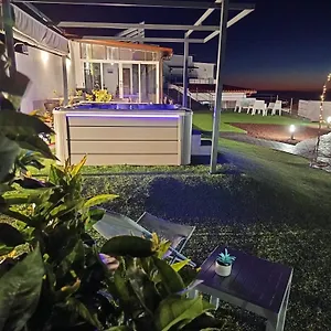 casa-senderos-del-norte.adeje-hotels.com/