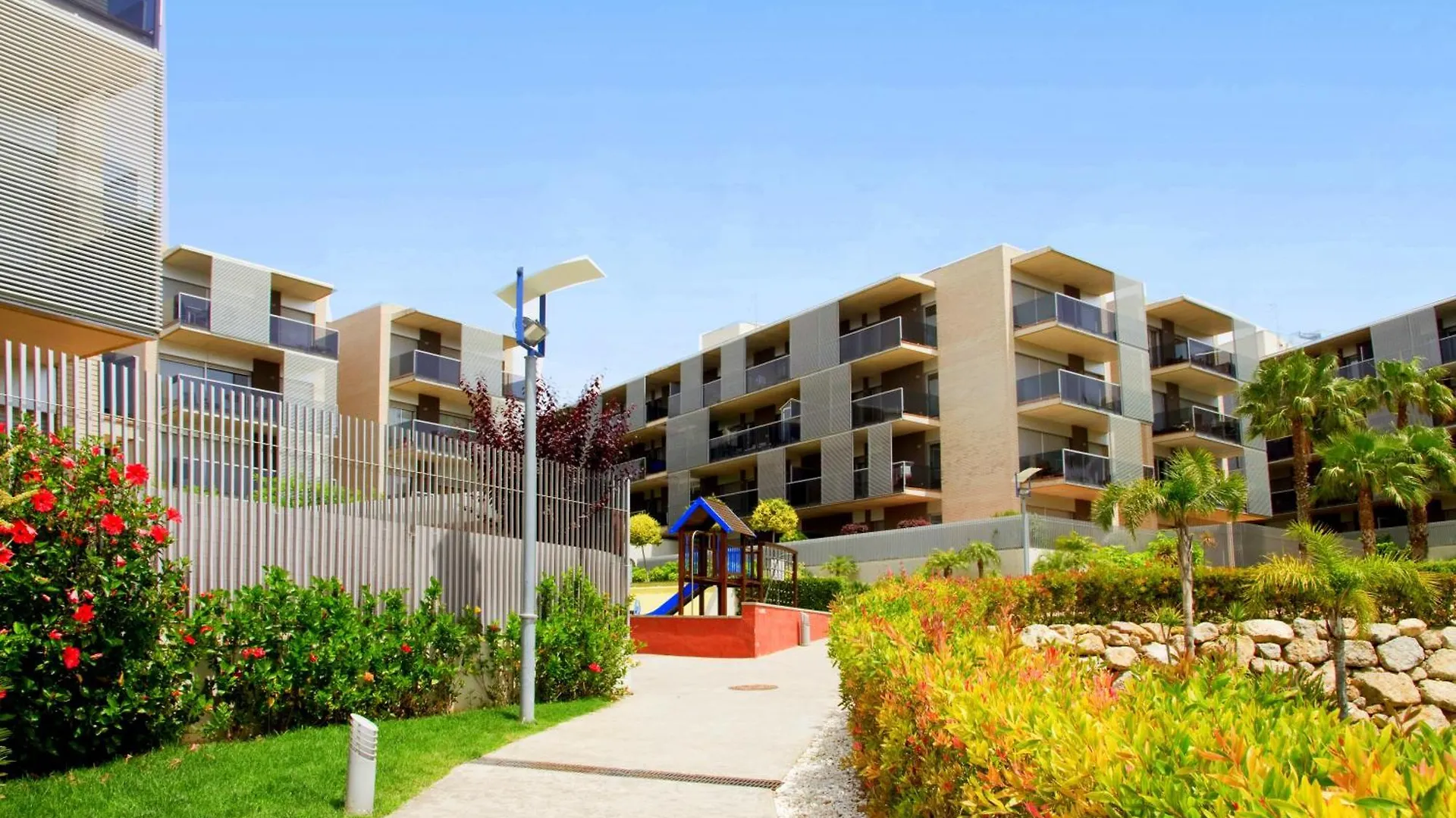 Rentalmar Paradise Families Only Con Parking Salou Spanien