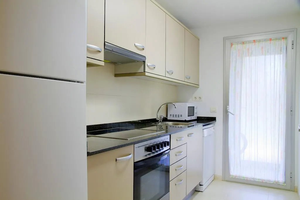 Rentalmar Paradise Families Only Con Parking Salou Spanien